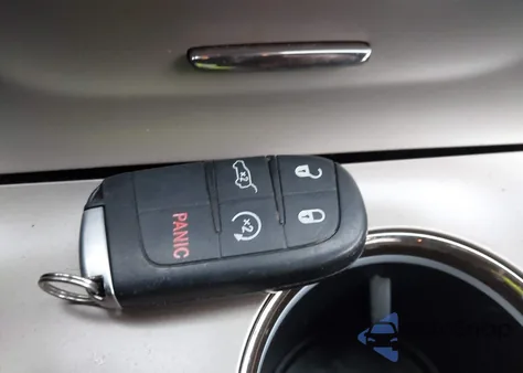 2014 Jeep Grand Cherokee Summit z USA, uszkodzony, nr VIN 1C4RJFJT7EC388916